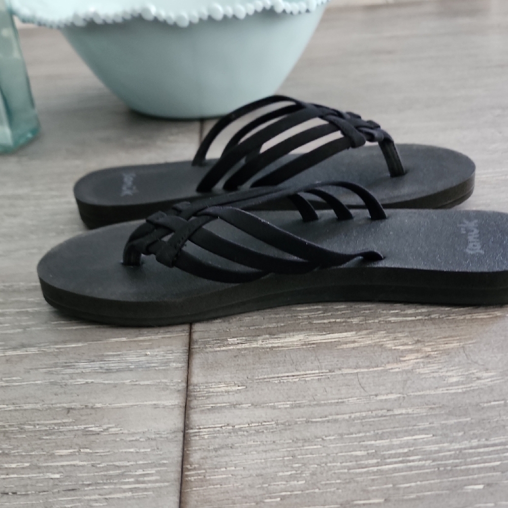 Sanuk Yoga Sandy II - Black Sandals Flip Flops New wo Tags - Picture 7 of 8